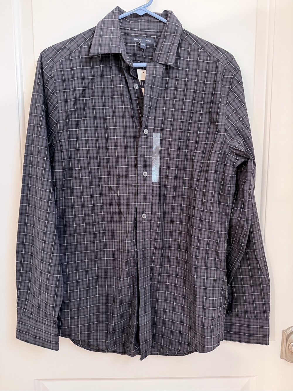 GAP Men's Gray Plaid Button-Down Shirt